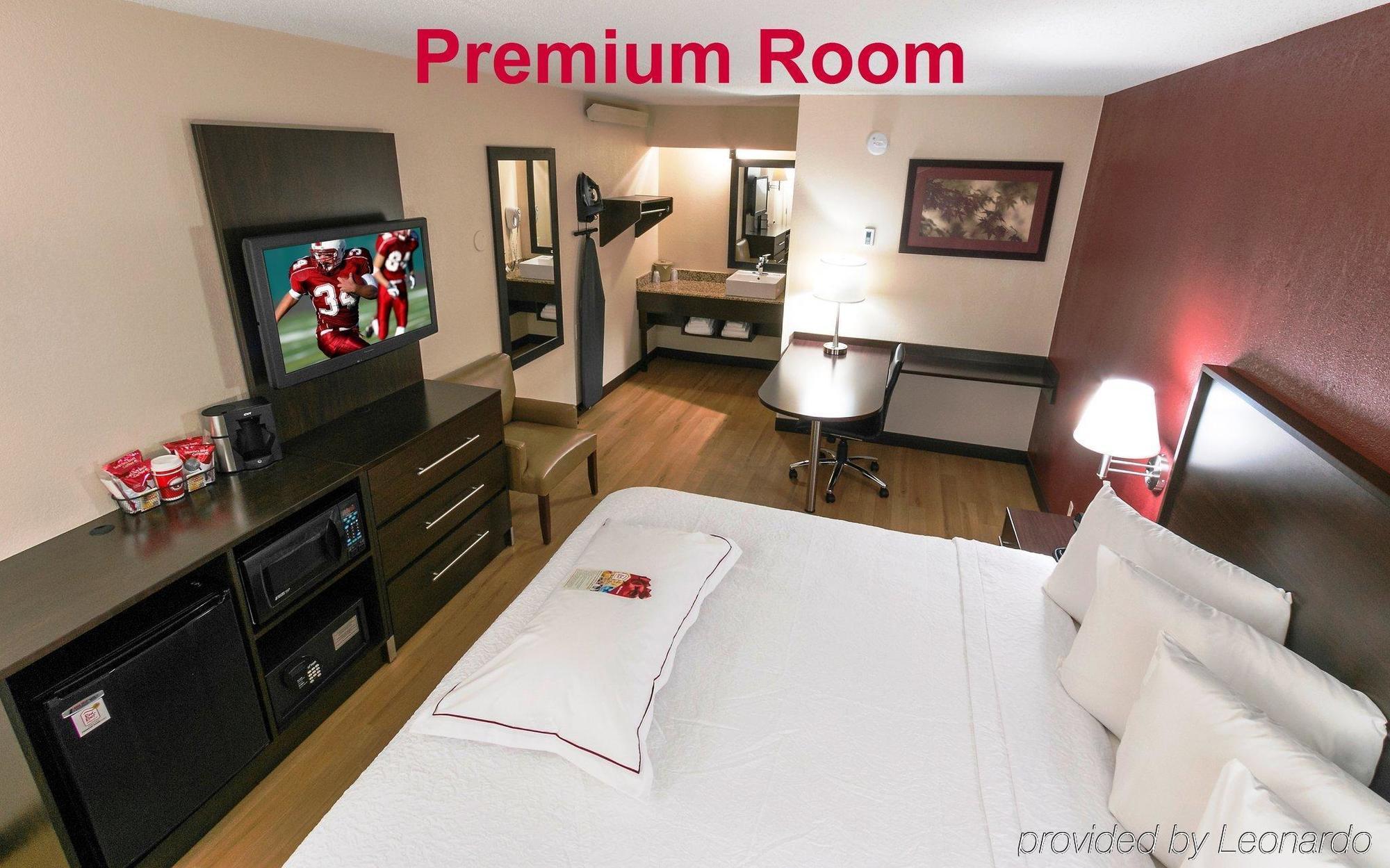 Red Roof Inn Plus+ Pittsburgh South - Airport Kültér fotó